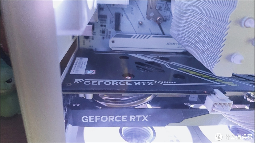 技嘉猎鹰GeForce RTX 4060 8G显卡，我认为他非常优秀。