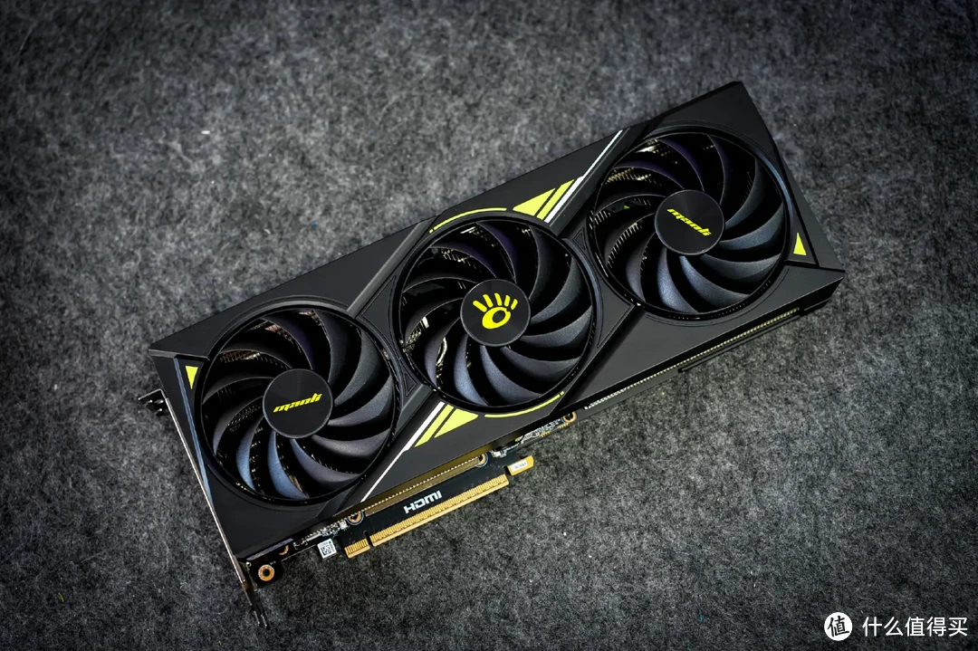 4599首发价？性价比超一流？万丽星云GeForce RTX 5070上手实测