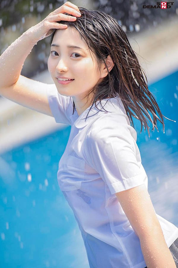 最新推荐！超会游泳的短发美乳学生妹《中城葵》精选作品介绍……