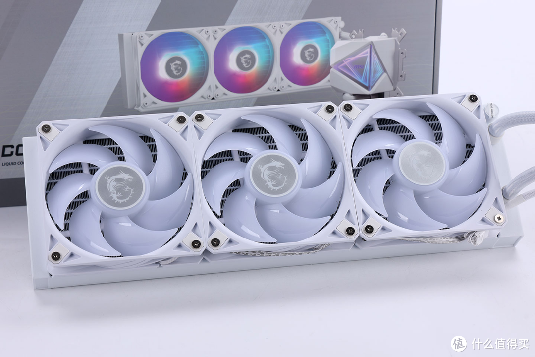 打造年轻人的第一台鸥翼门超跑主机，RTX5070金属大师OC显卡测评