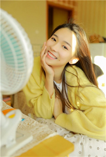 男生和女生怒怼憨憨看截图1