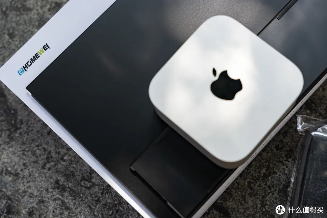 国补3500入手Macmini M4竟支持触控！EHOMEWEI Q2便携屏这波给力