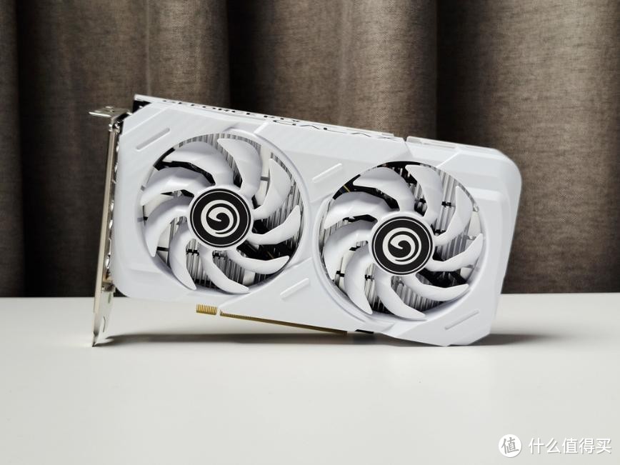 小巧够用，和迷你主机更配 - 影驰GeForce RTX 4060 大将W评测