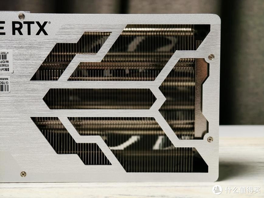 全金属狂潮！影驰RTX 4070Ti SUPER金属大师 + 乔思伯 BO400评测