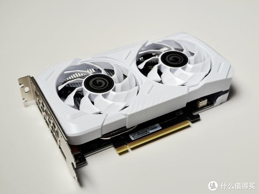 小巧够用，和迷你主机更配 - 影驰GeForce RTX 4060 大将W评测