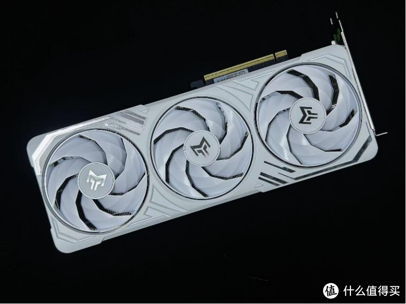 影驰 GeForce RTX 5070 Ti 金属大师 OC评测：DLSS 4超强发挥