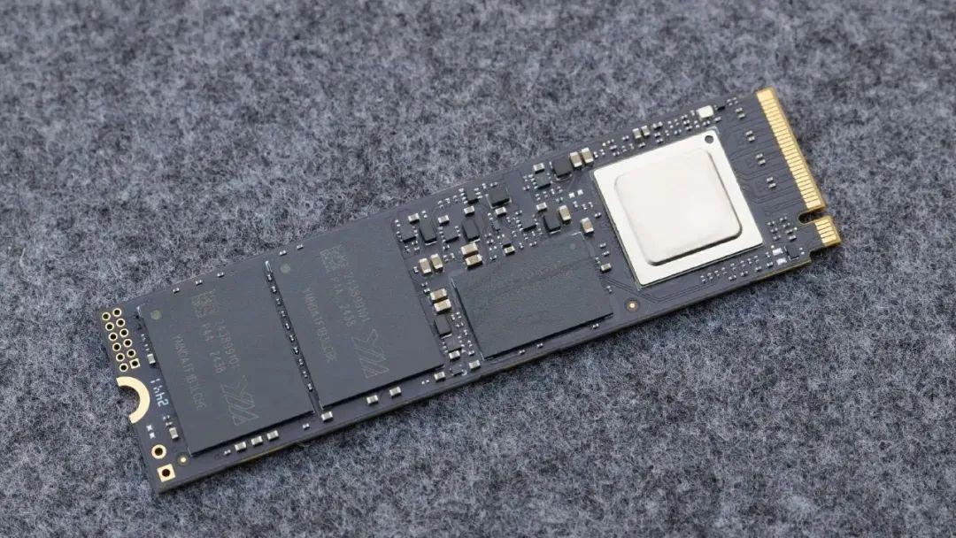 中国存储双雄突破232层NAND与DDR5技术，128Gb容量改写全球芯片格局