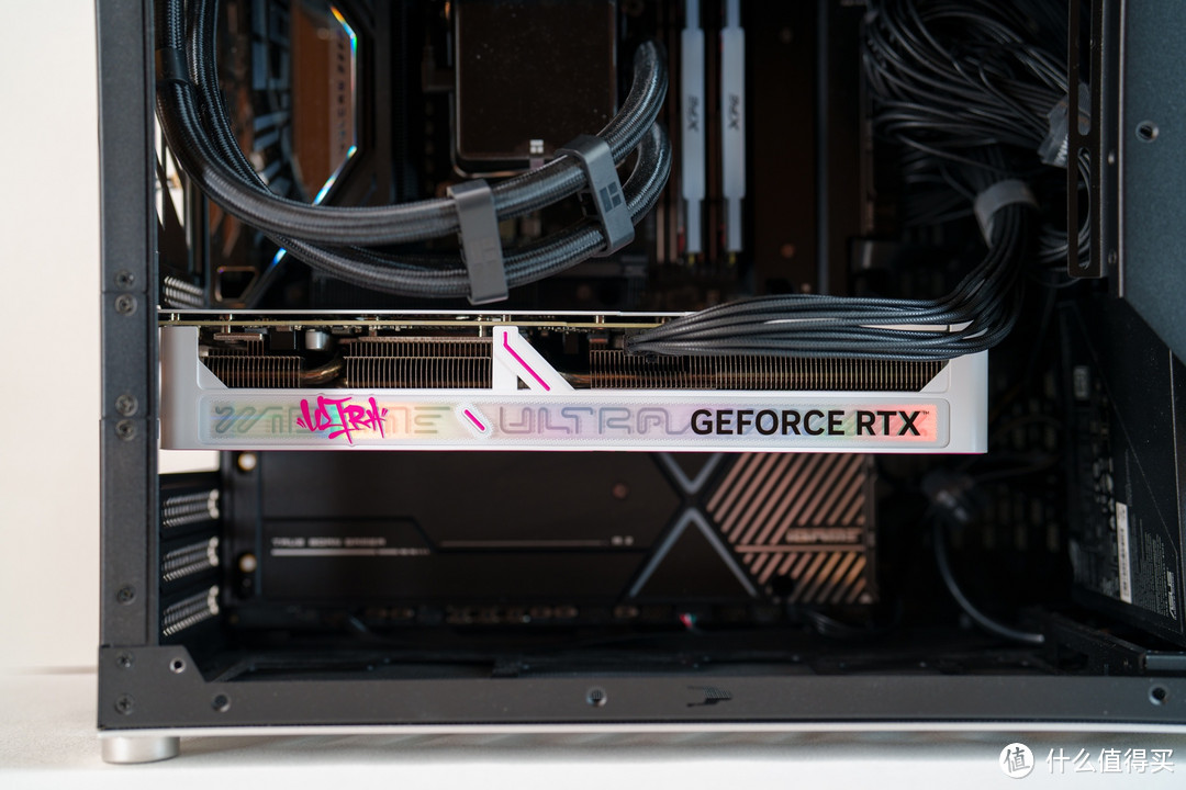 2K通吃 4K可战：七彩虹 iGame GeForce RTX 5070 Ultra W OC 评测