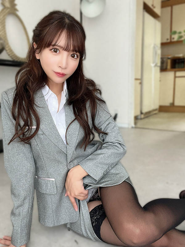 最新推荐！顶流美少女《小那海绫》精选作品介绍……