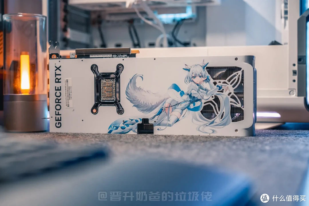 白色控狂喜!万丽雪狐GeForce RTX 5070 OC,价格与性能的兼顾之道