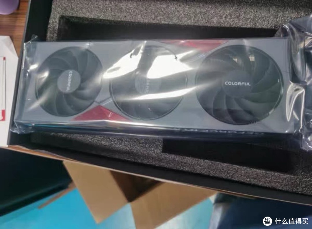 千元显卡种草：七彩虹 RTX4060TI