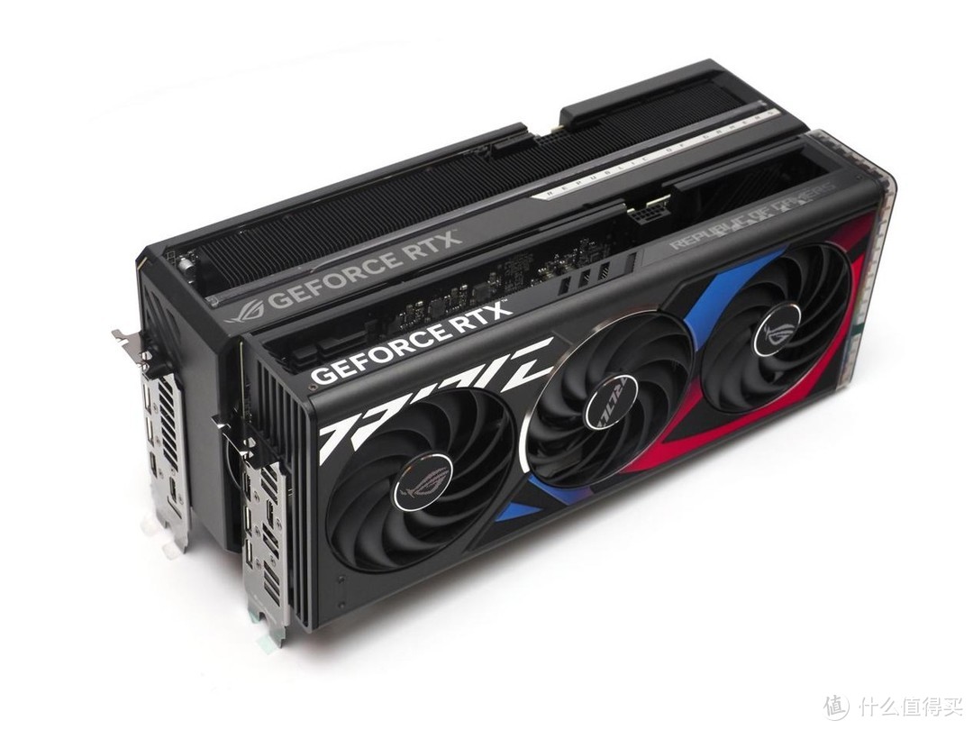 真·ROG显卡的重生 - ROG ASTRAL RTX 5080 显卡开箱评测