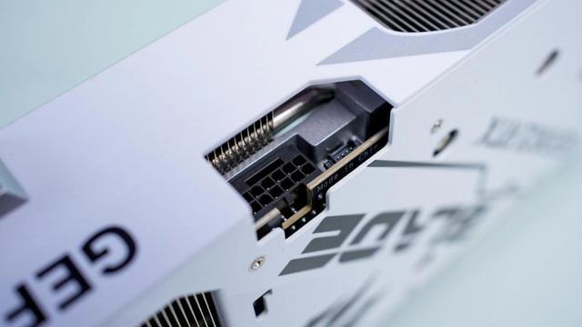 影驰RTX 5070 Ti 魔刃OC 16G发布，性能卓越售价6299元