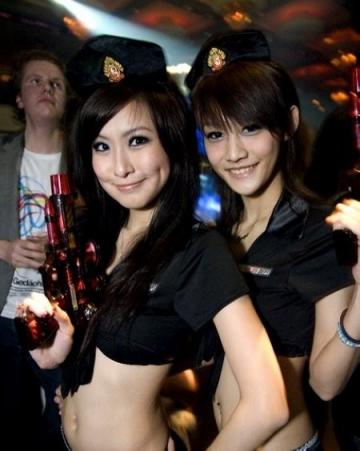两个人bd高清在线观看截图3