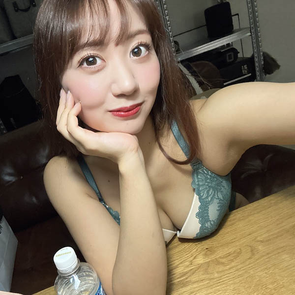 最新推荐！名校大学英文系美乳正妹《永泽雪乃》精选作品介绍……